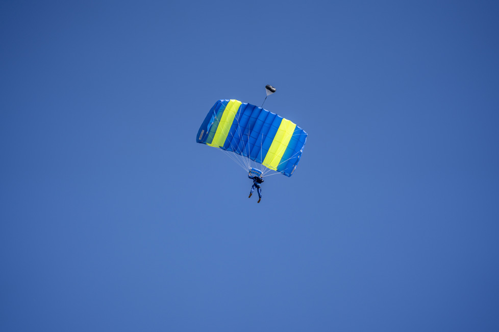 Louisburg, NC Skydiver