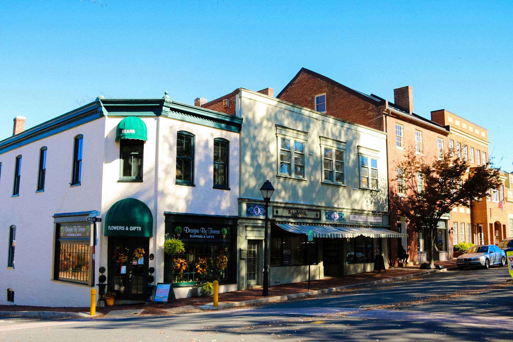 street corner with flower shop in Warrenton, VA