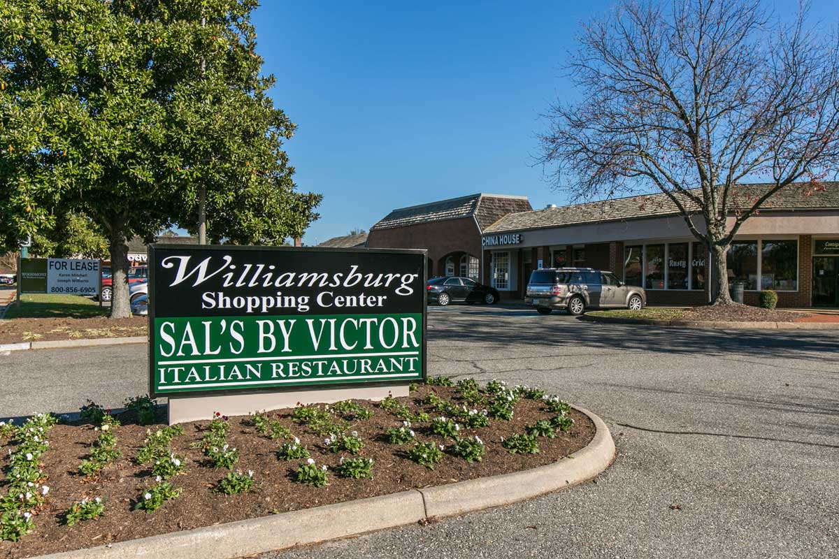 Williamsburg Shopping Center in Williamsburg, VA