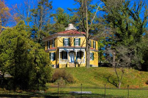 Yellow house in Winchester, VA