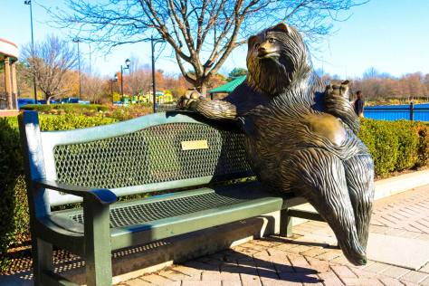 Bear statue in Gaithersburg, MD