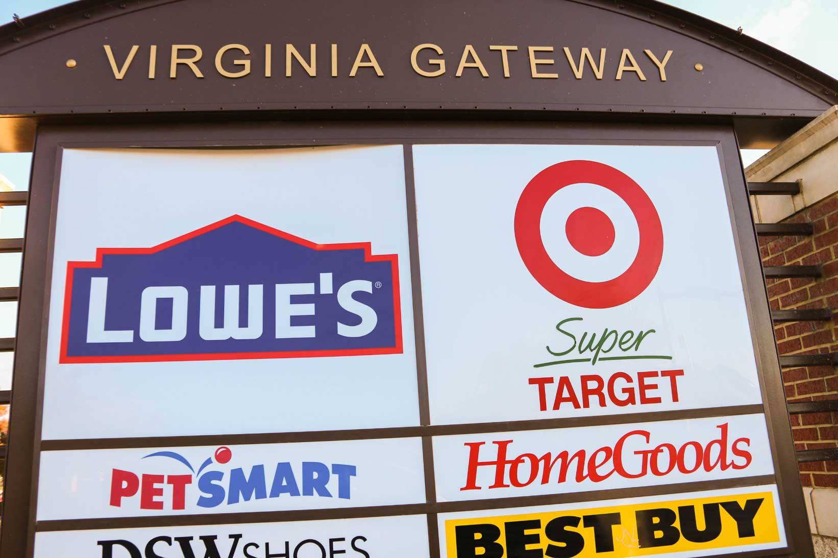 Virginia Gateway sign in Gainesville, VA
