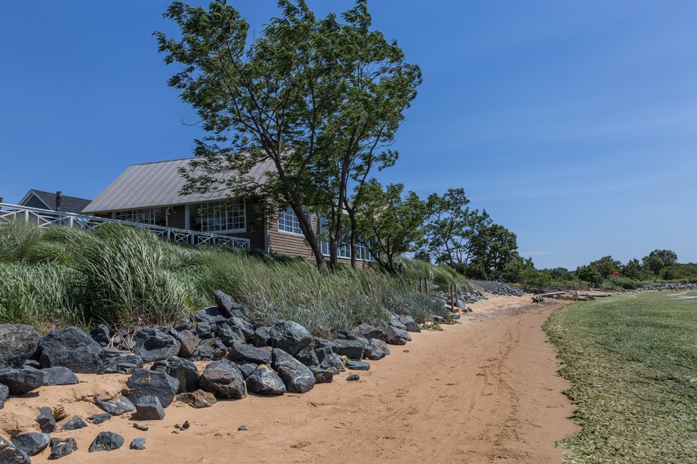 homes on shoreline on kent island, md