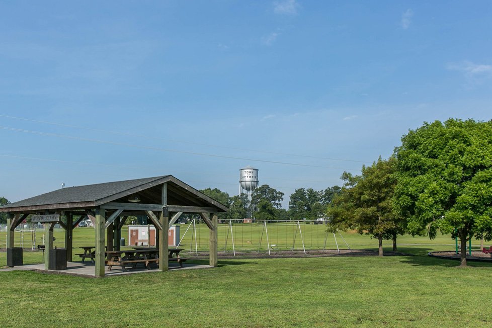 park and water tower in victoria va