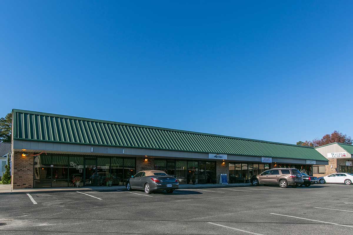 Shopping center in Deltaville, VA